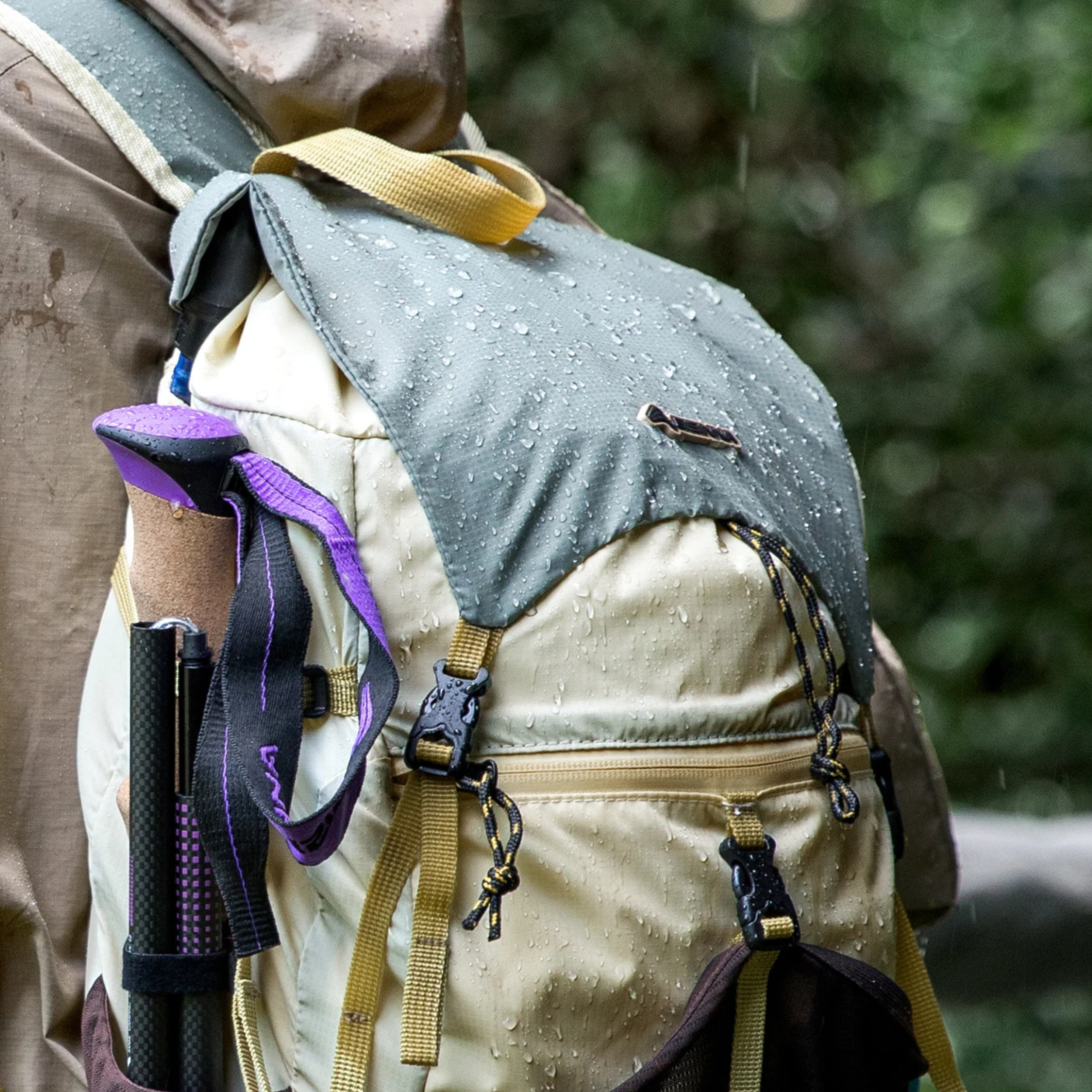 Terraway UK FOLDABLE BACKPACK LIGHTWEIGHT FOLDABLE HIKING BACKPACK